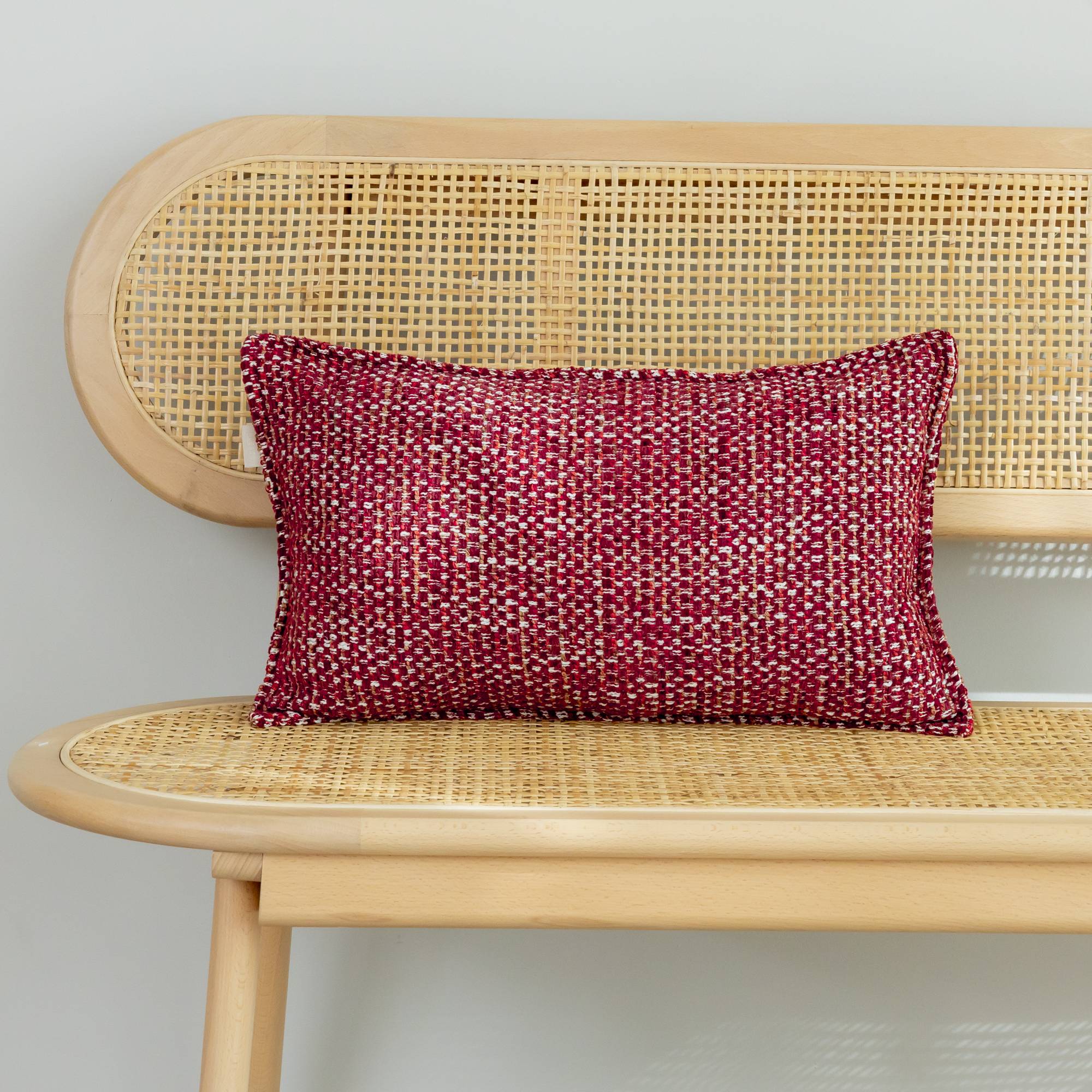 Kussen Gulia cherry 30x50 cm