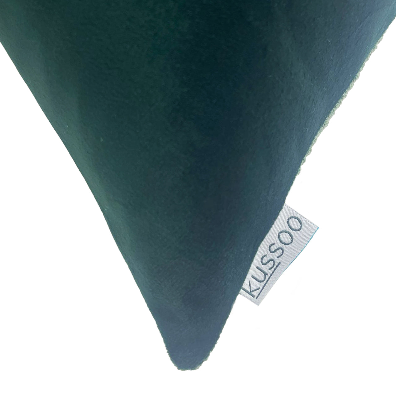 KUS207-Kussen-Ribcord-Groen-back-detail-45x70-cm
