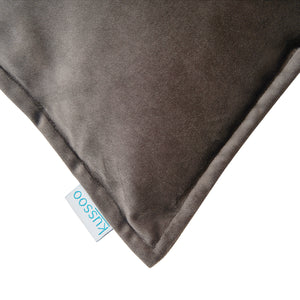 Kussen-Fluweel-warm-grijs-40x60-cm-detail
