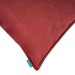 Kussen-fluweel-uni-bordeaux-rood-40x60-detail